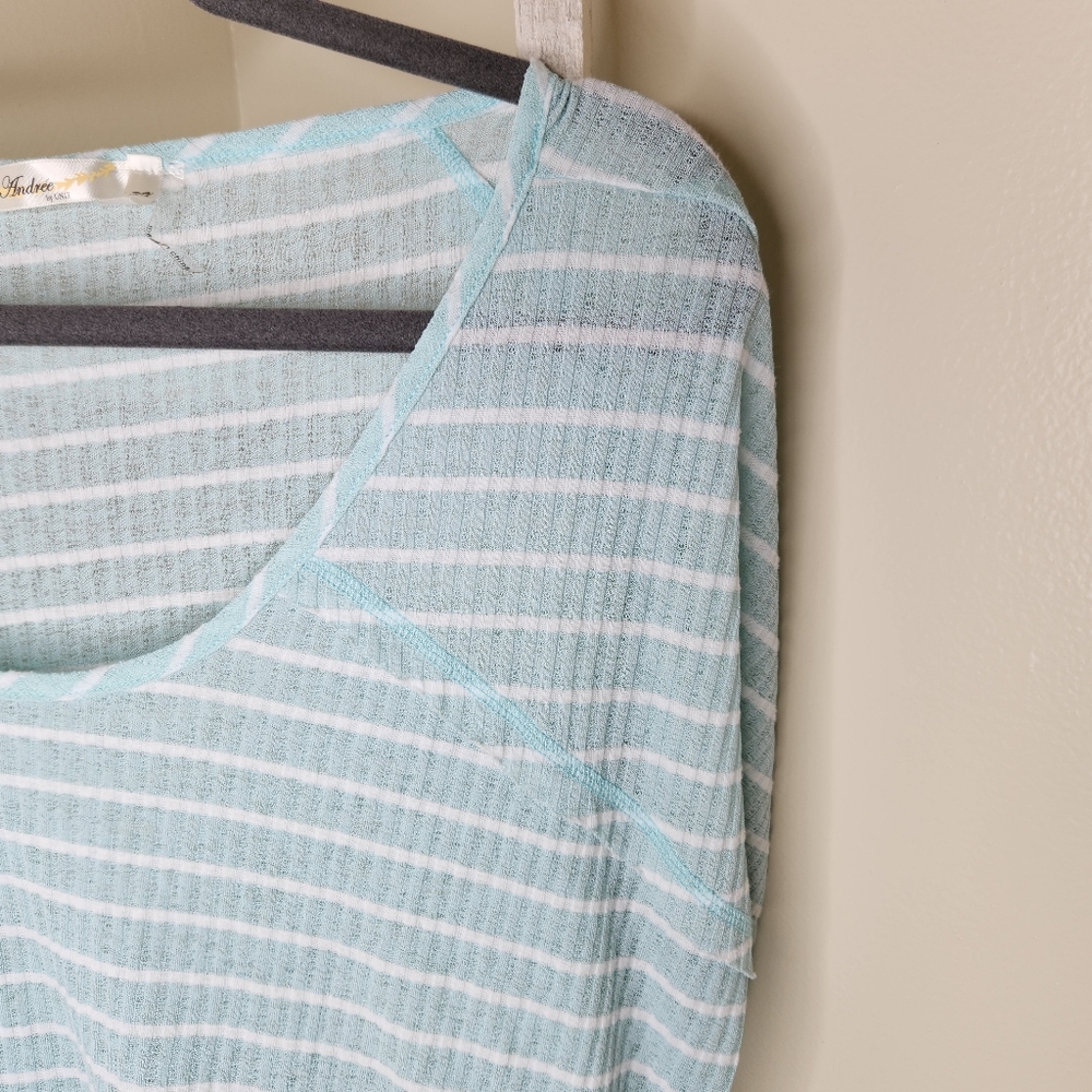 Andrée by UNIT size 3X blue and white stripe ribbed short sleeve tunic top - Picture 3 of 4